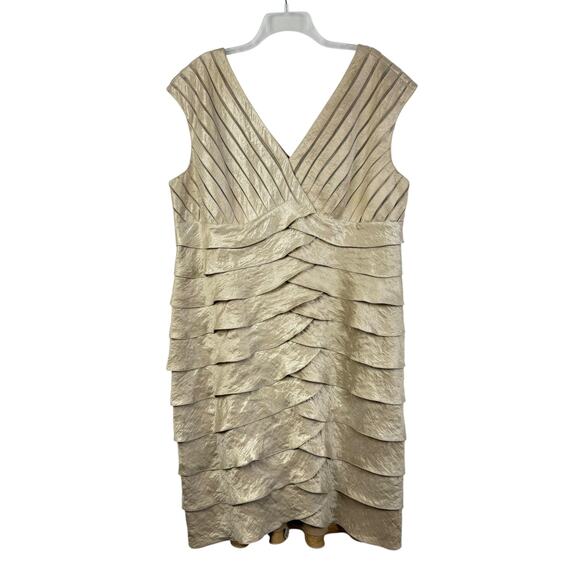 Adrianna Papell Champagne Gold Tiered Scalloped Cocktail Dress Woman's 20W Plus - Picture 1 of 9